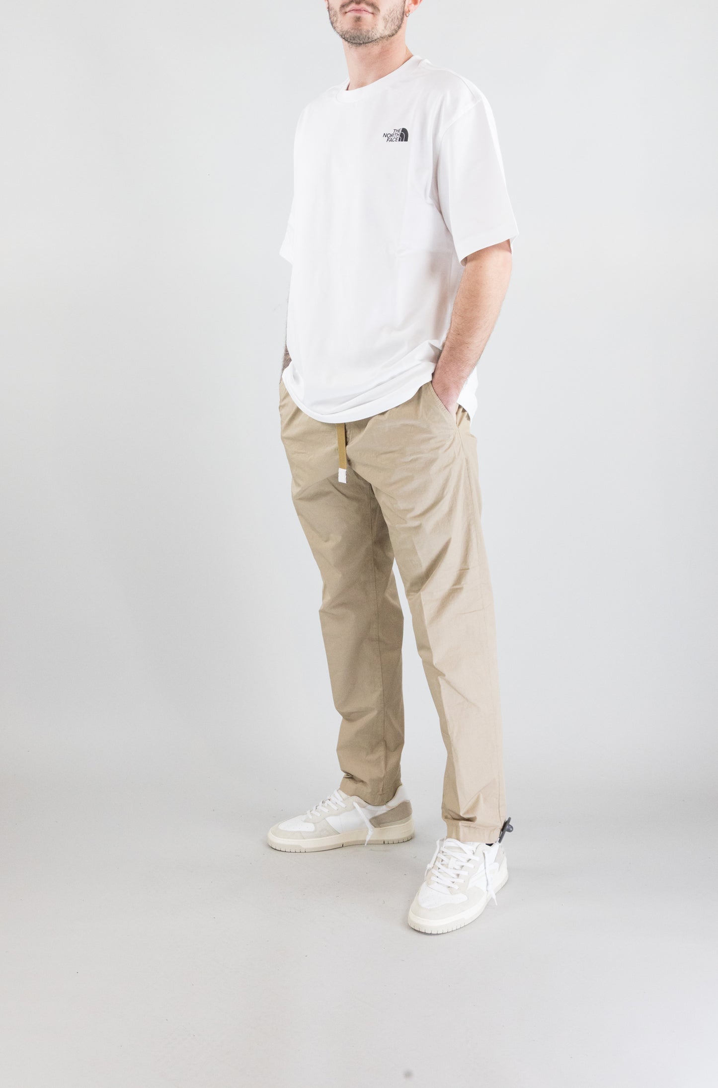 T-Shirt The North Face White da Uomo nse oversized tee