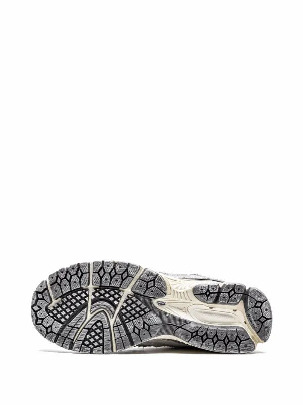 Scarpa New Balance Grey da Uomo m2002rda