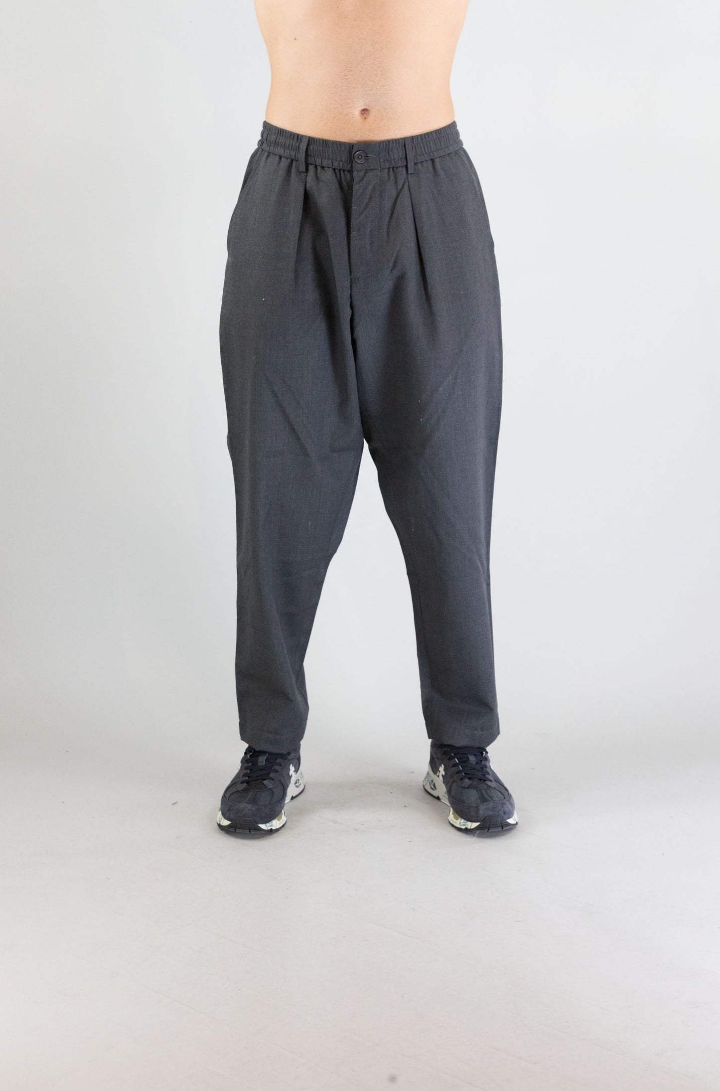 Pantalone Universal Work Charcol da Uomo 33193 travel suiting pleated track pant
