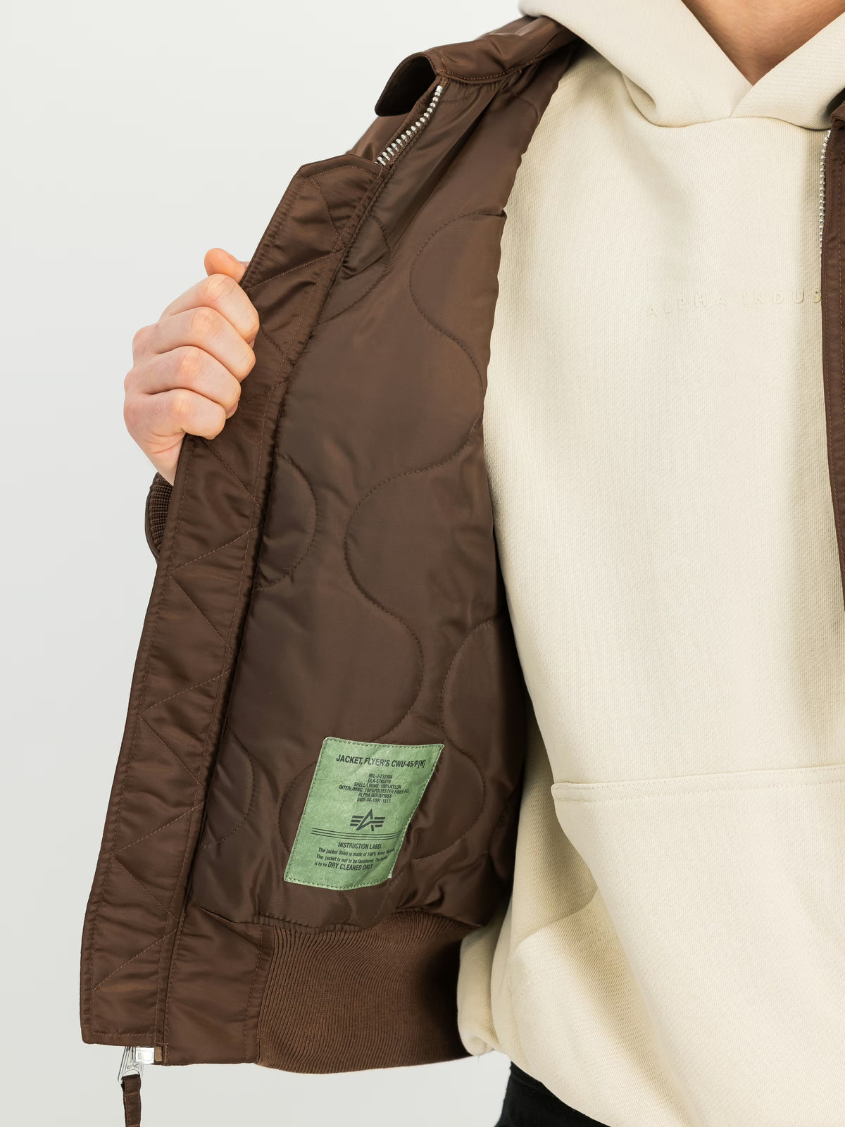 Giubbotto Alpha Industries Powder Brown da Uomo 100102 cwu 45 heritage