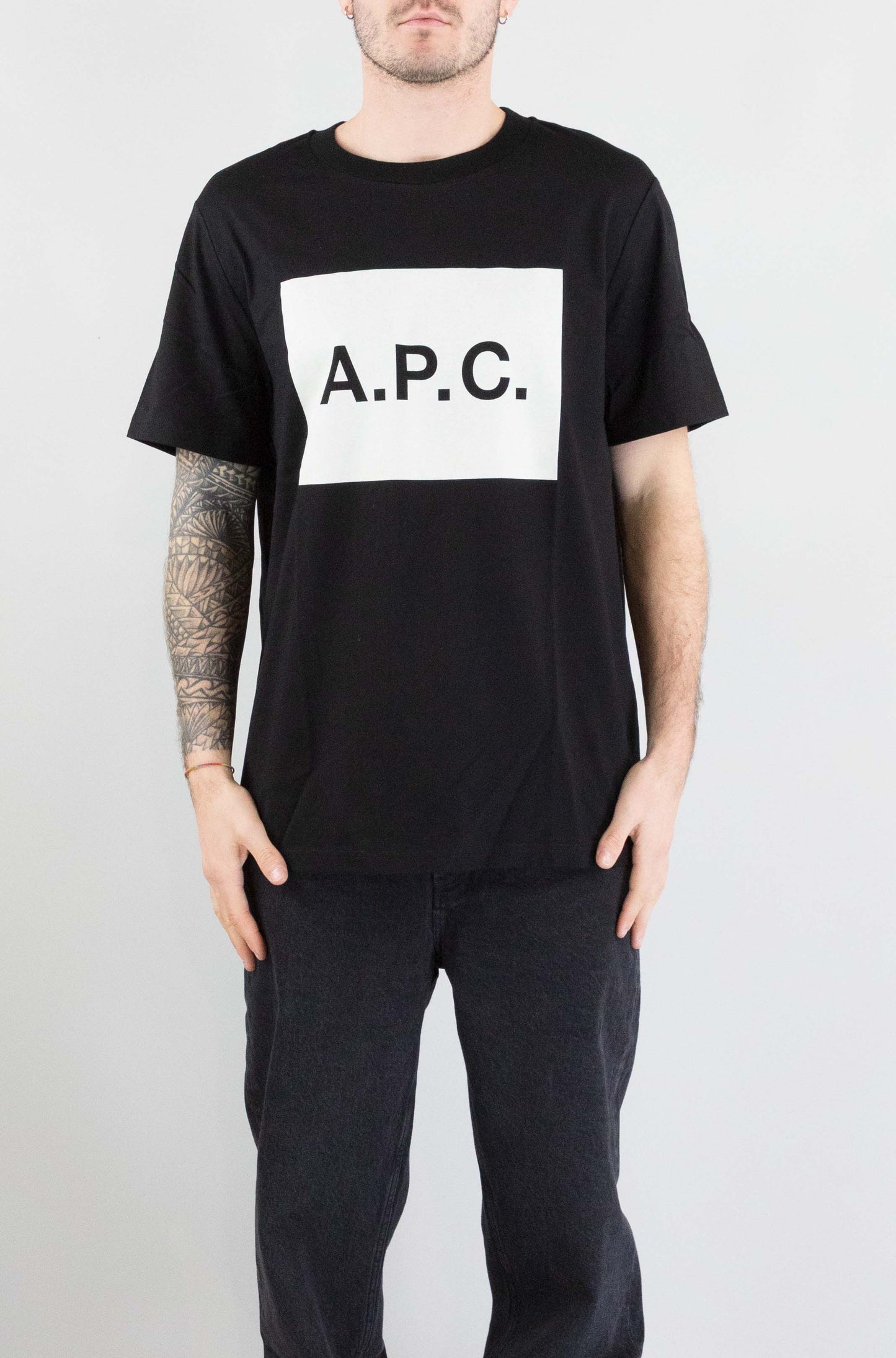 T-Shirt Apc Nero da Uomo cohbo h26530