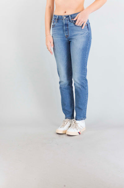 Jeans Levis  Roaming On Two da Donna a8746 0005 501 crop lightweight